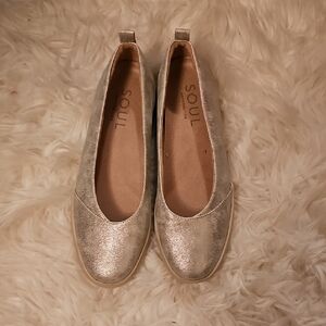 Soul Naturlizer Neela Slip On Light Gold - worn only once